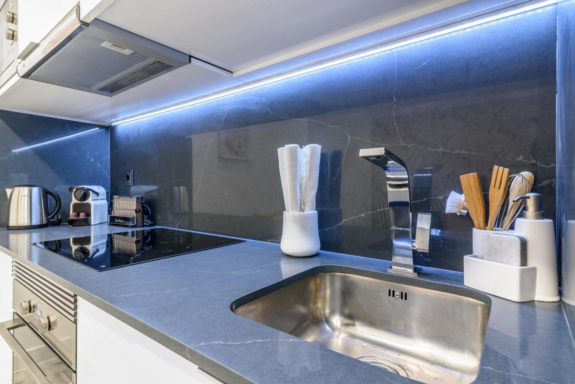 Whome City Chic Escape: Your Stylish Haven In Downtown Lisboa 外观 照片