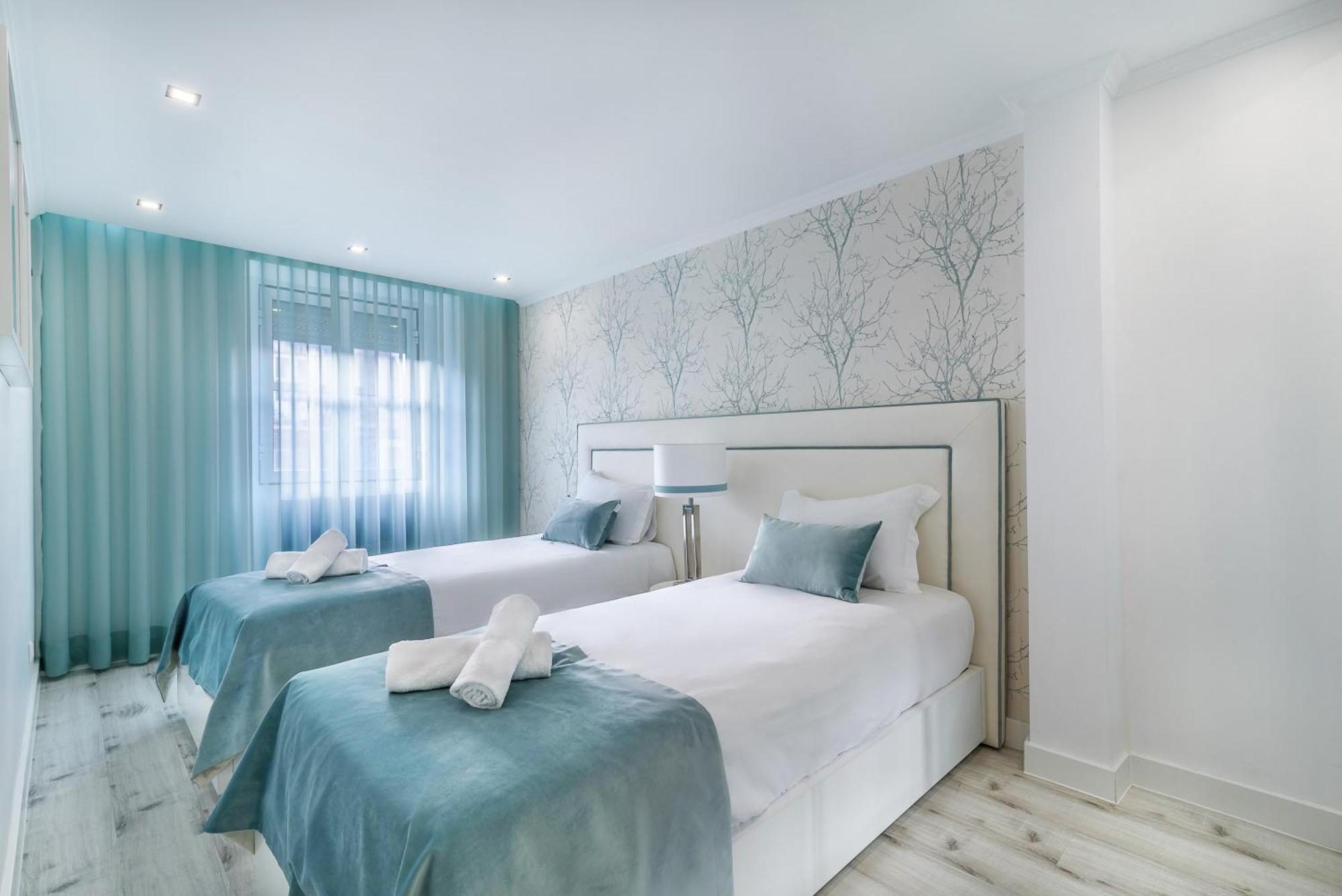 Whome City Chic Escape: Your Stylish Haven In Downtown Lisboa 外观 照片